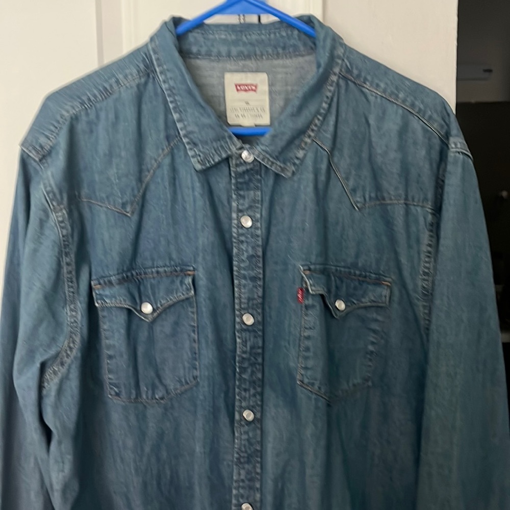 Levi’s denim shirt